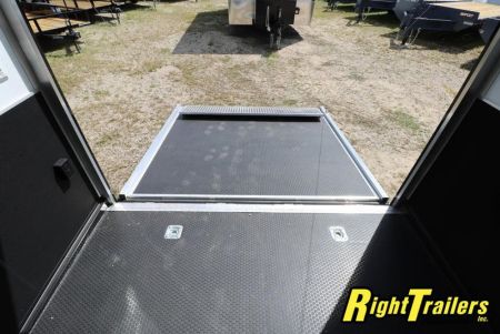 New 2022 8.5x24 Bravo Race Trailer SSA8524TA3