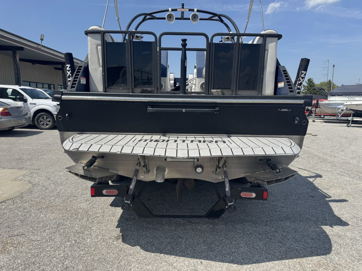 Used 2021 25' Montara Surf Boss Surf Boat