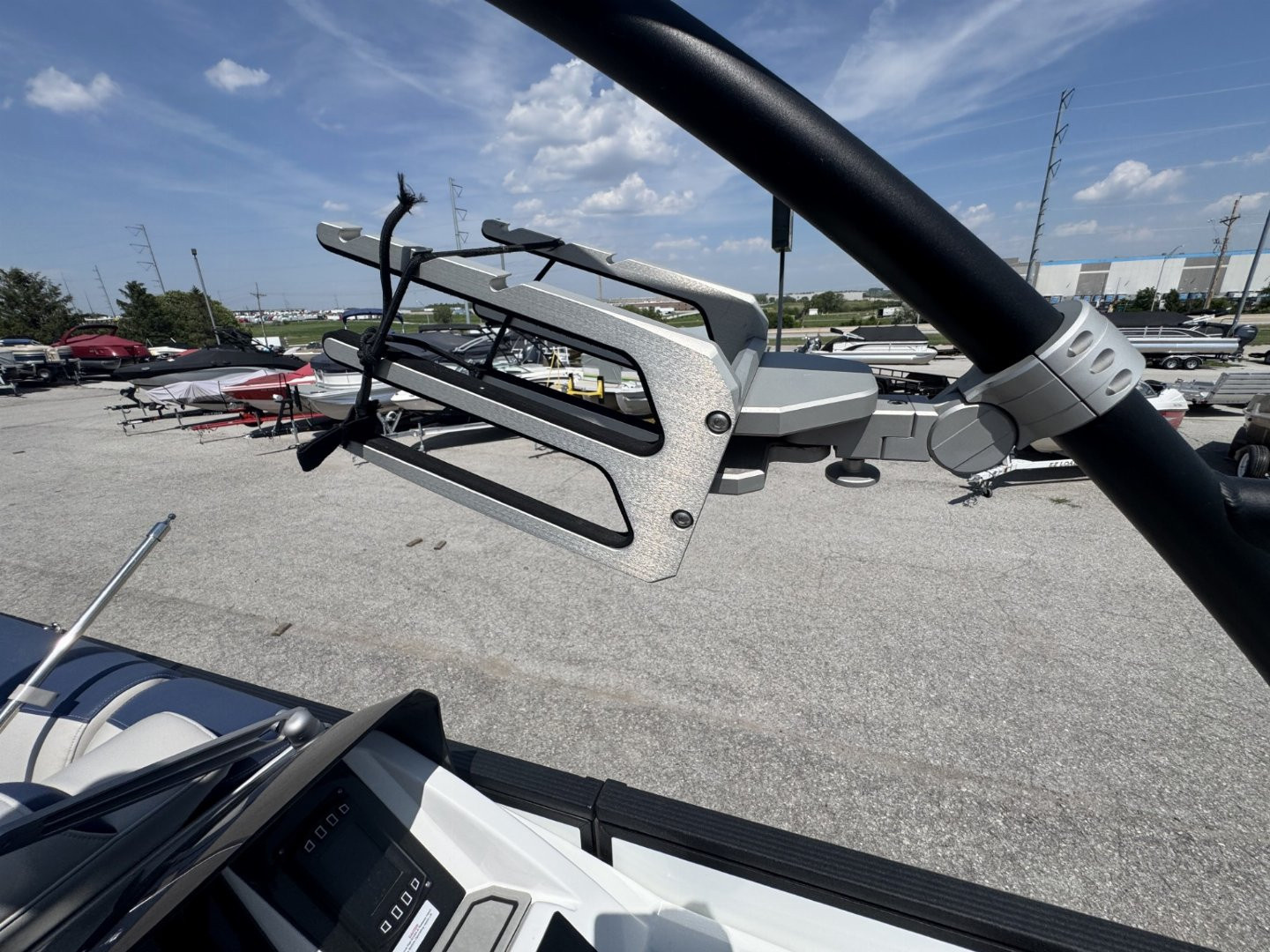 Used 2021 25' Montara Surf Boss Surf Boat