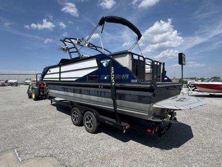 Used 2021 25' Montara Surf Boss Surf Boat