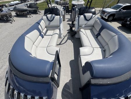 Used 2021 25' Montara Surf Boss Surf Boat