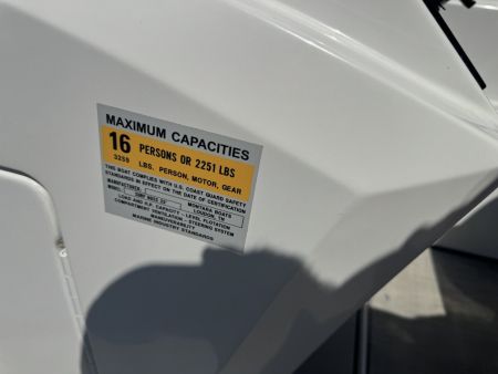 Used 2021 25' Montara Surf Boss Surf Boat