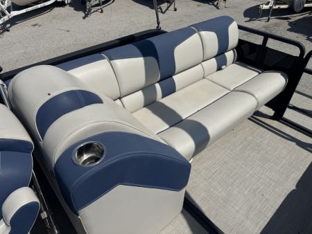 Used 2021 25' Montara Surf Boss Surf Boat