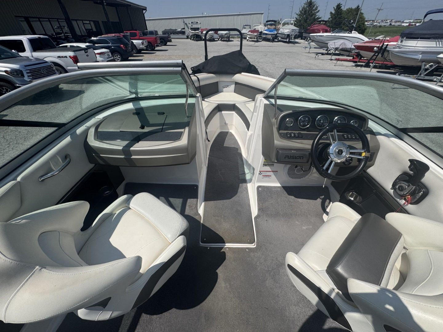 Used 2011 Regal Boats 2100 Bowrider
