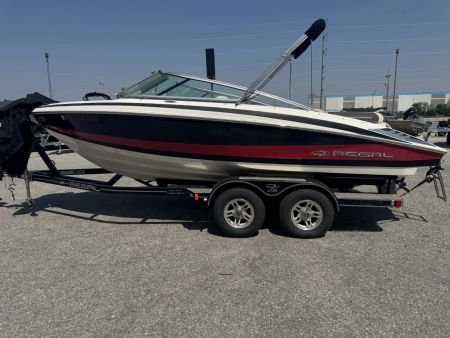 Used 2011 Regal Boats 2100 Bowrider