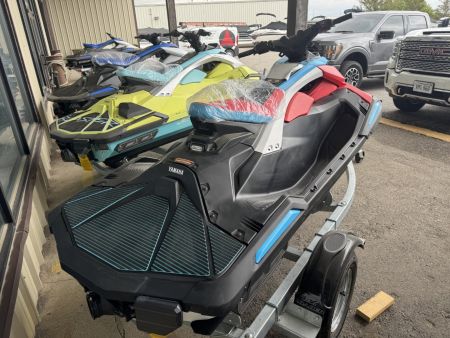 New 2025 Yamaha WaveRunner Jetblaster DLX 2-Up PWC (Personal Watercraft)