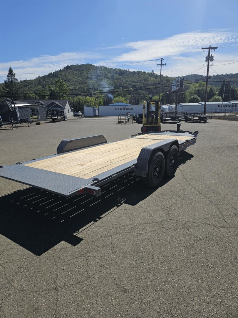 New 2025 DIAMOND C HDT207 82X20 SPLIT TILT 14K EQUIPMENT TRAILER CEMENT GRAY