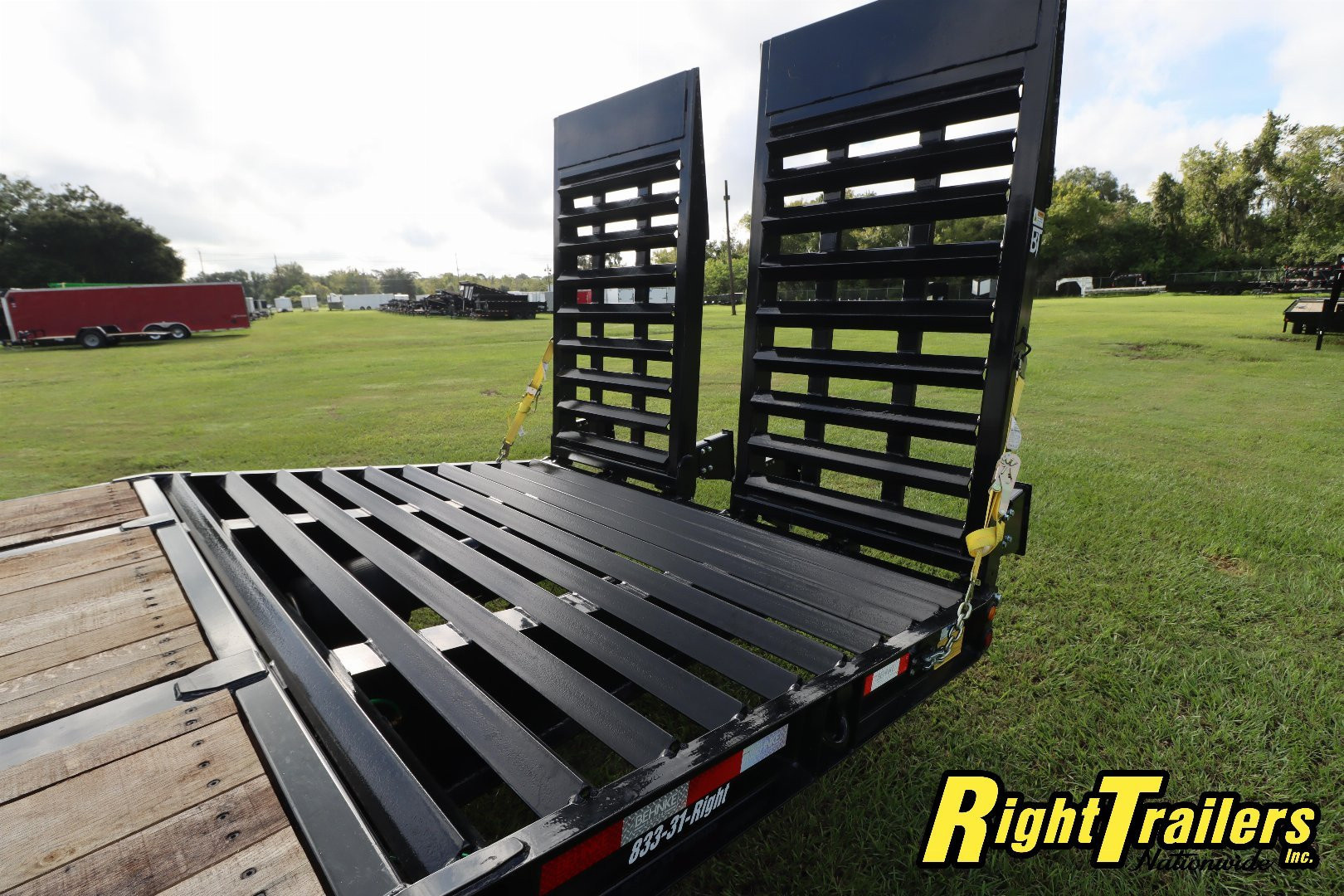 New Behnke 8.5x31 Deckover Equipment Trailer Equipment Trailer