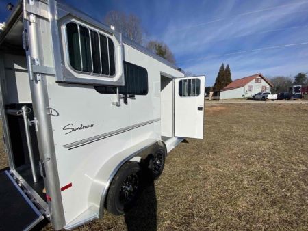 New 2027 Sundowner Trailers CHARTER TR SE 2H BP Horse Trailer