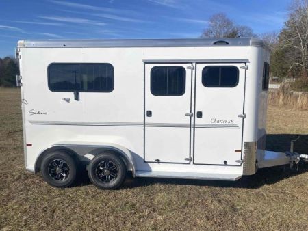 New 2026 Sundowner CHARTER TR SE 2H BP Horse Trailer