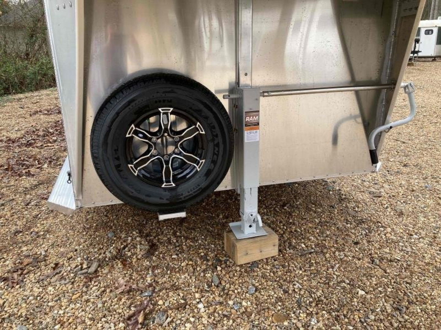 New 2027 Sundowner Trailers Charter TR SE 2+1 Gooseneck Horse Trailer