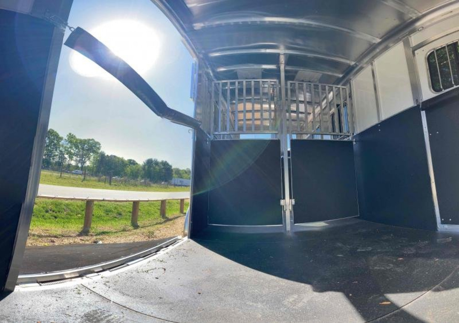 New 2027 Sundowner Trailers Charter TR SE 2+1 Gooseneck Horse Trailer