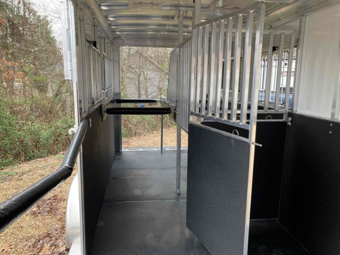 New 2027 Sundowner Trailers Charter TR SE 2+1 Gooseneck Horse Trailer