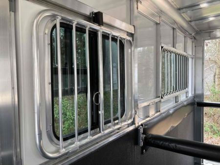 New 2027 Sundowner Trailers Charter TR SE 2+1 Gooseneck Horse Trailer