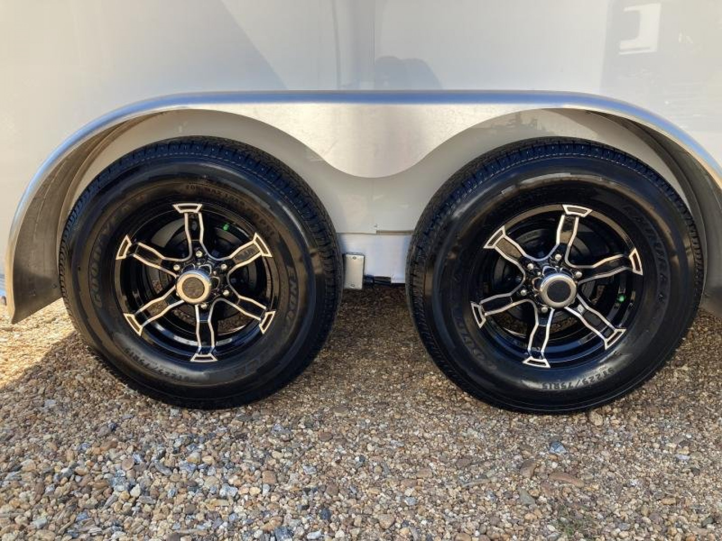 New Sundowner Trailers Charter TR SE Gooseneck Horse Trailer