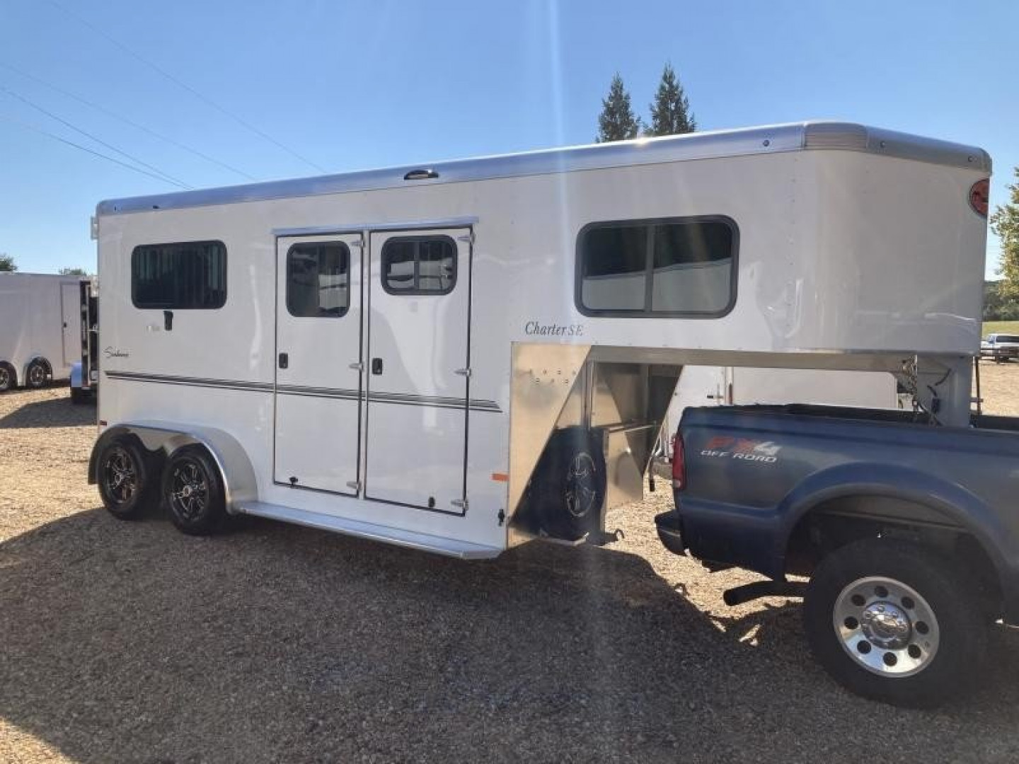 New Sundowner Trailers Charter TR SE Gooseneck Horse Trailer