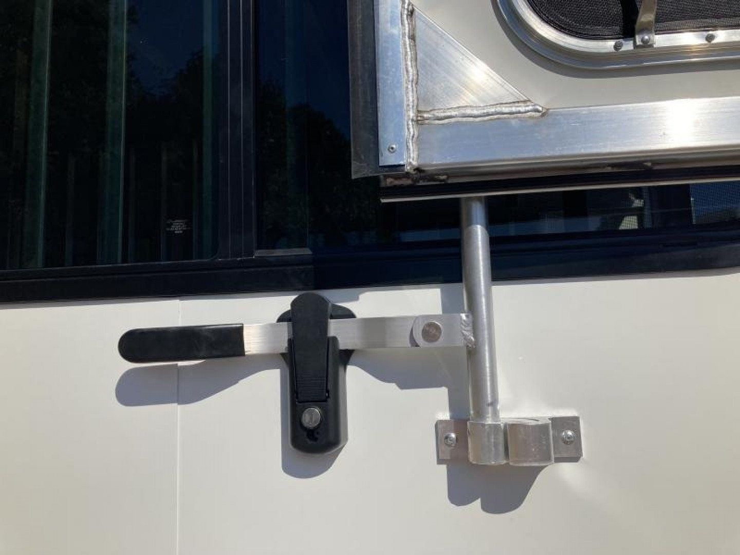 New Sundowner Trailers Charter TR SE Gooseneck Horse Trailer