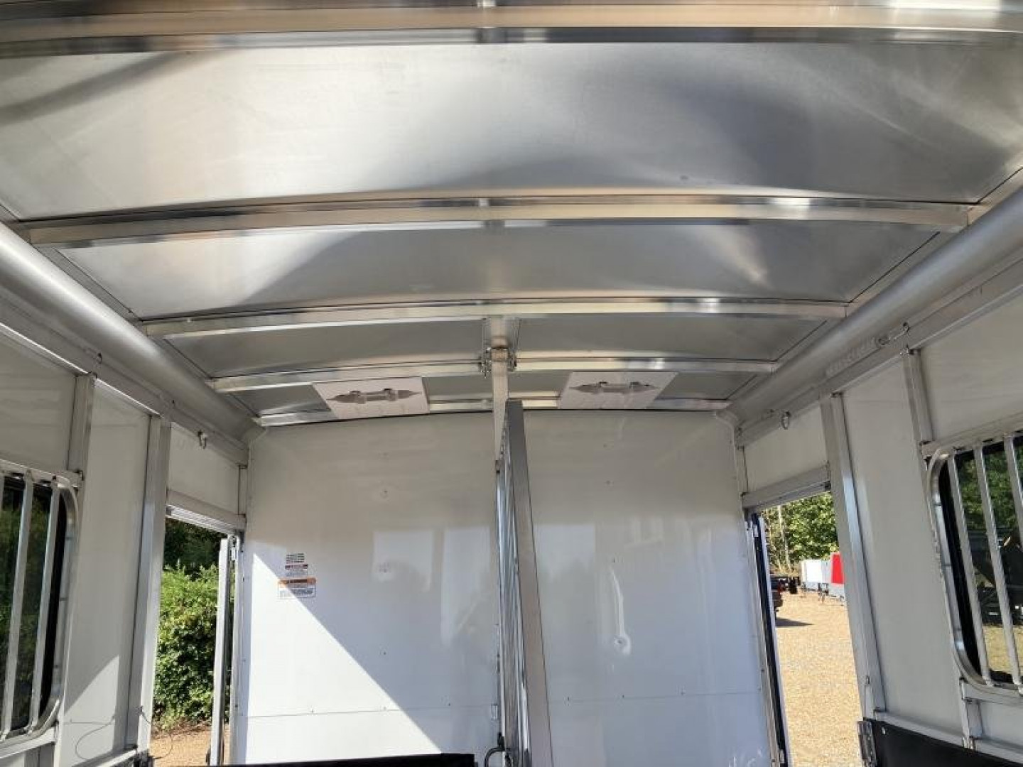 New Sundowner Trailers Charter TR SE Gooseneck Horse Trailer