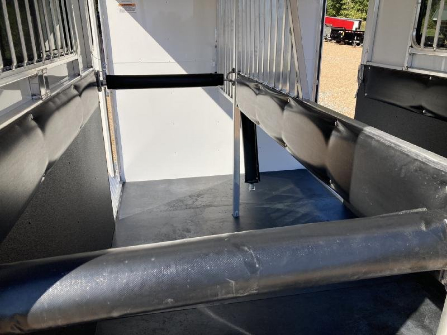 New Sundowner Trailers Charter TR SE Gooseneck Horse Trailer