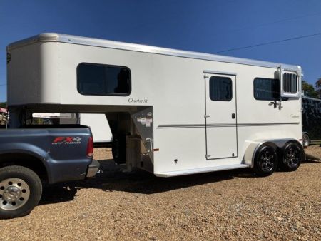 New Sundowner Trailers Charter TR SE Gooseneck Horse Trailer