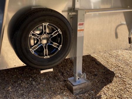 New Sundowner Trailers Charter TR SE Gooseneck Horse Trailer