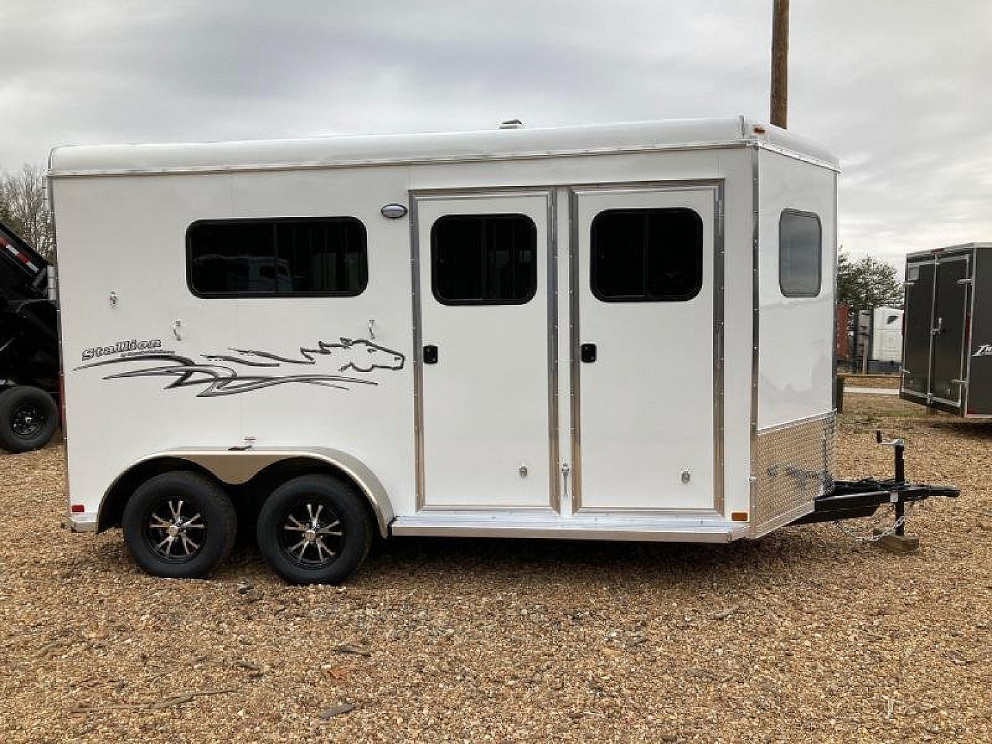 New 2027 Homesteader Trailer 214FB Horse Trailer