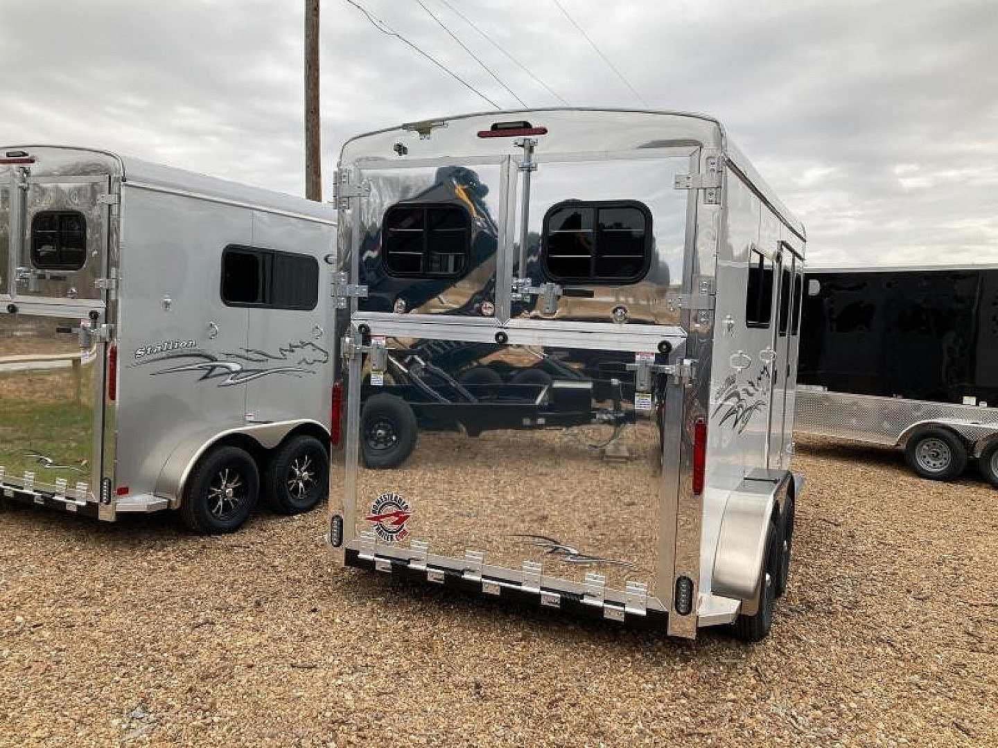 New 2027 Homesteader Trailer 214FB Horse Trailer