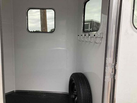 New 2027 Homesteader Trailer 214FB Horse Trailer