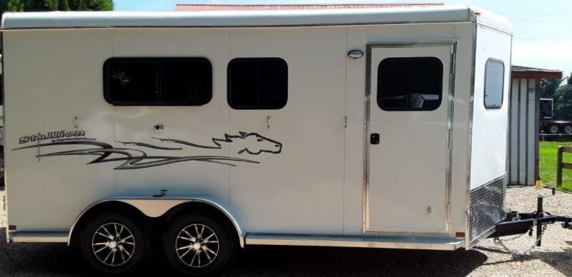 New 2027 Homesteader 3 Horse Bumper Pull Trailer