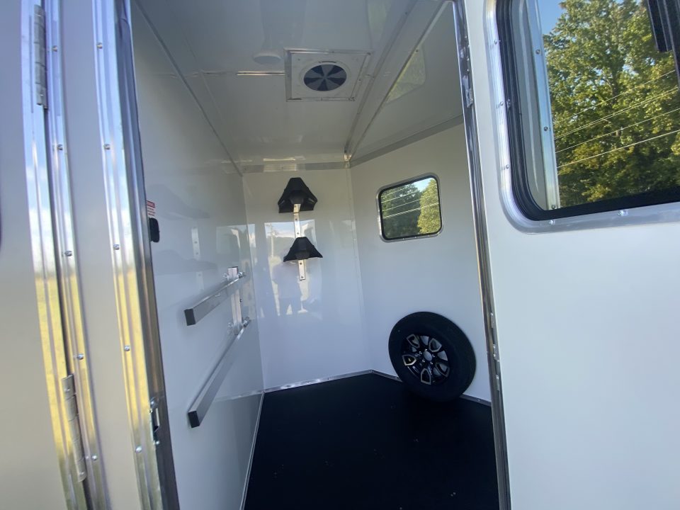 New 2027 Homesteader 2 Horse Direct Load Warmblood Horse Trailer