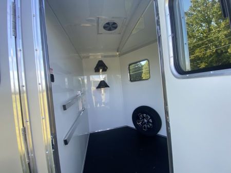 New 2027 Homesteader 2 Horse Direct Load Warmblood Horse Trailer