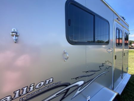 New 2027 Homesteader 2 Horse Direct Load Warmblood Horse Trailer