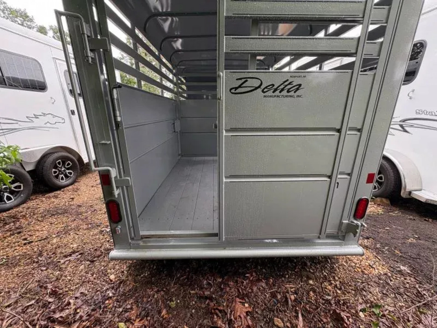 New 2027 Delta Mfg 16' Stock Bumper Pull Horse Trailer