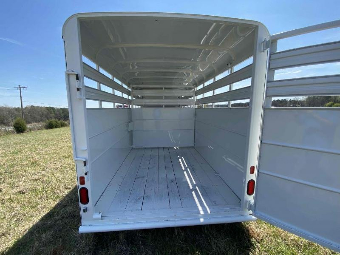 New 2027 Delta Mfg 500 Gooseneck Stock Trailer Horse Trailer
