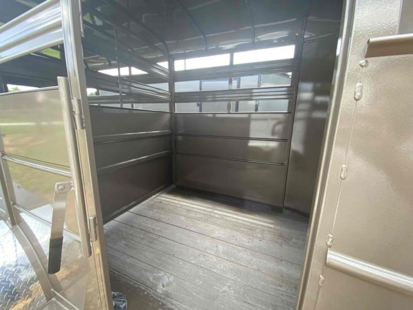 New 2027 Delta Mfg 16' STOCK BUMPER PULL Horse Trailer