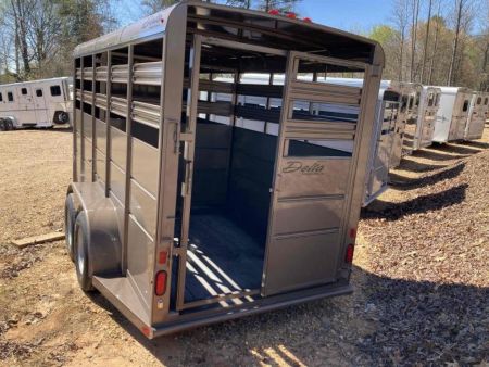 New 2027 Delta Mfg 16' STOCK BUMPER PULL Horse Trailer