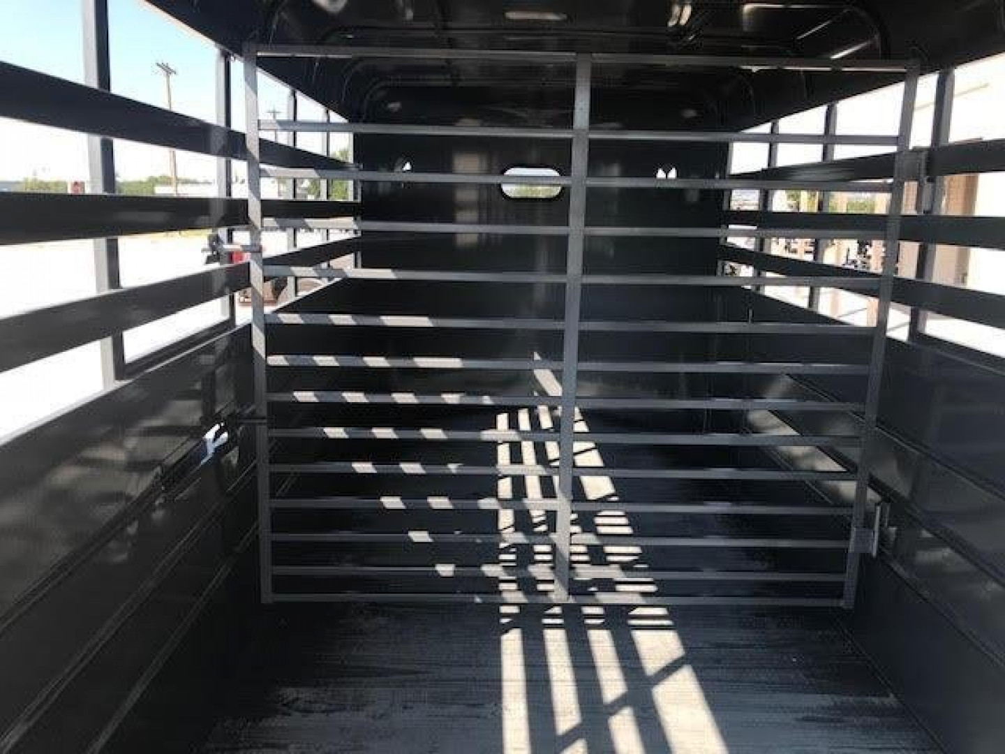6×16 Horse Livestock Trailer photo 9