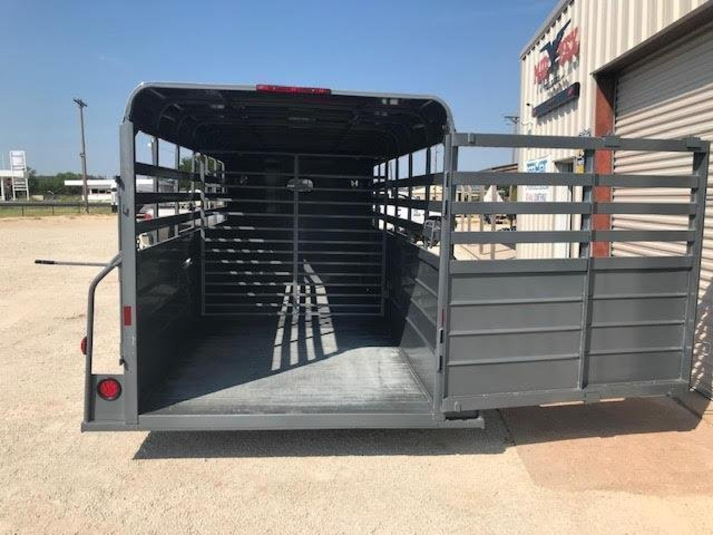 6×16 Horse Livestock Trailer photo 8