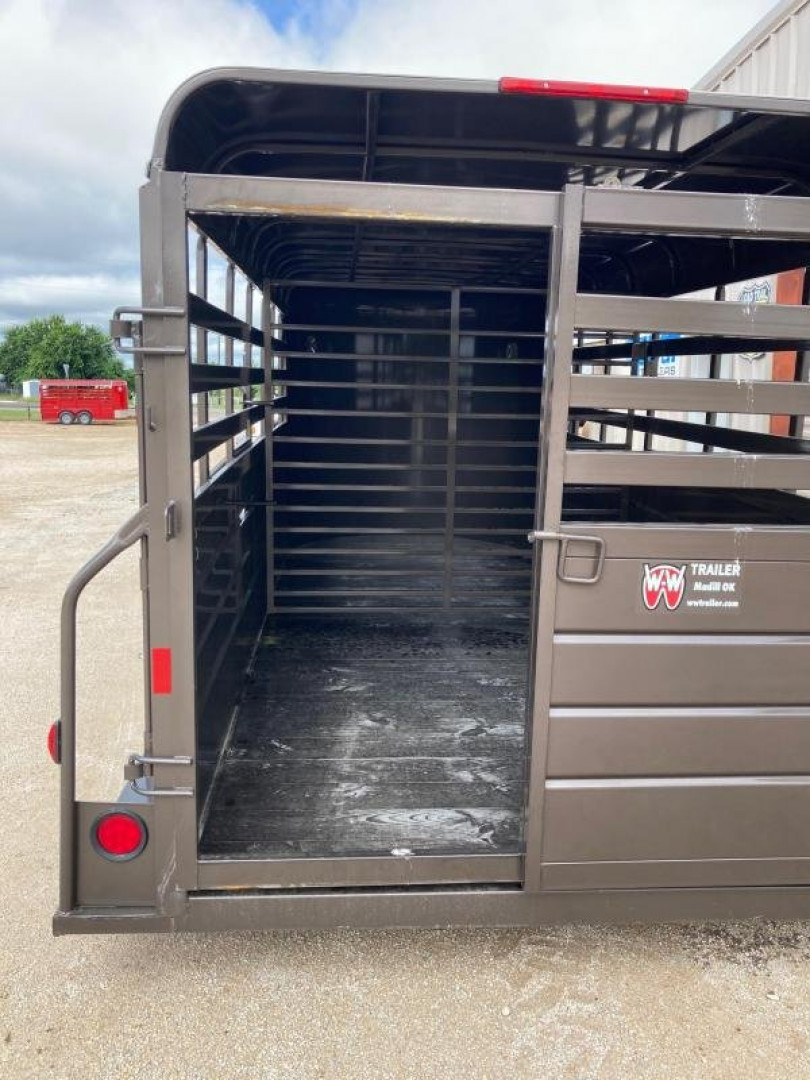 6×16 Horse Livestock Trailer photo 8
