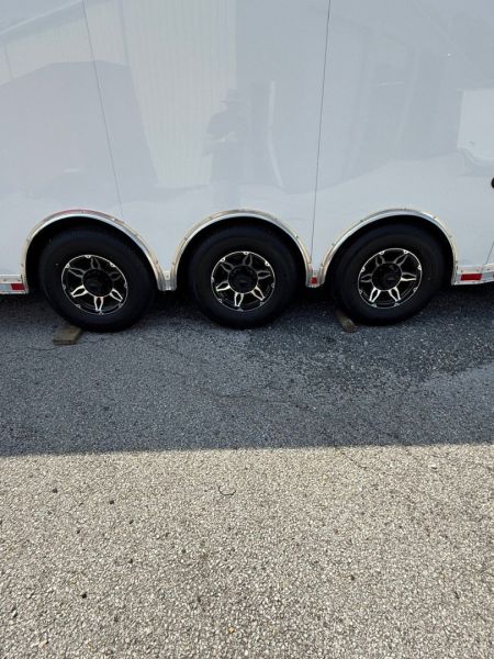 New 2025 RC Trailers 8.5x44 Race Trailer with Bathroom