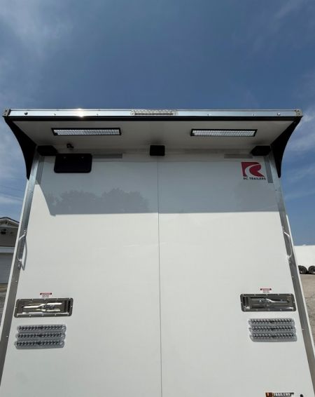 New 2025 RC Trailers 8.5x44 Race Trailer with Bathroom