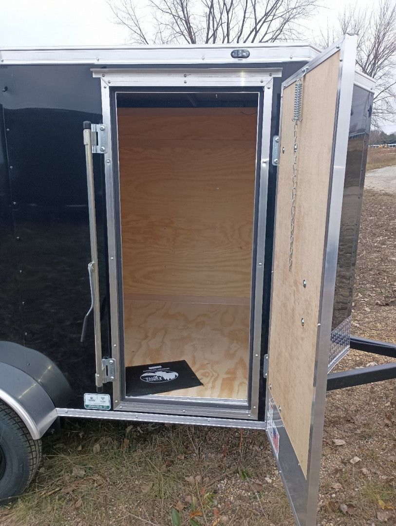 2025 5×9 Enclosed Cargo Trailer photo 4