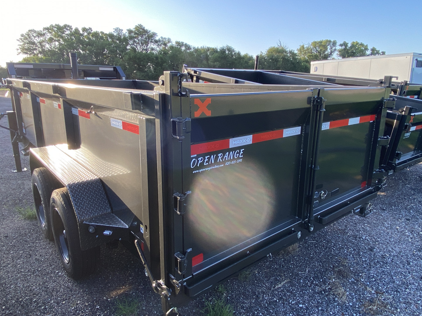 New 2026 MAXX-D DTX Dump Trailer 83x16 GN