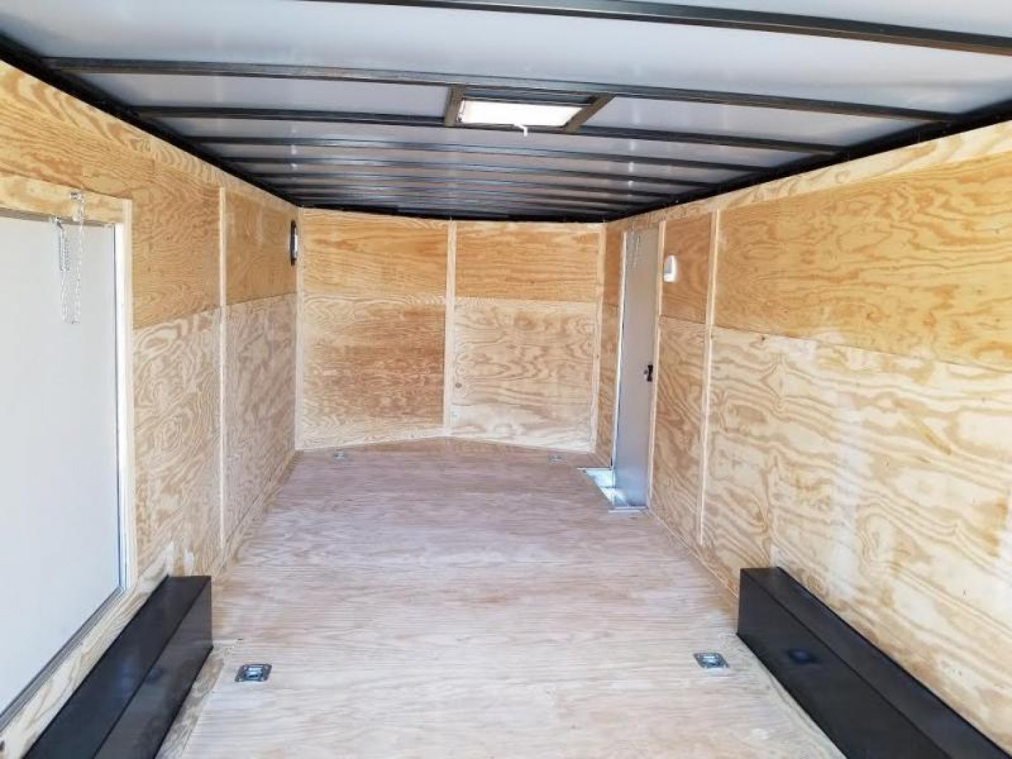 9×24 Enclosed Cargo Trailer photo 7