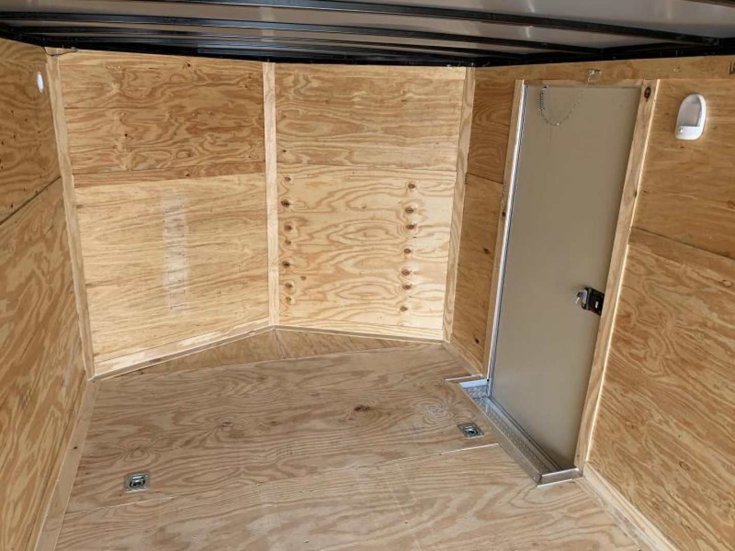 9×24 Car Hauler Trailer photo 8