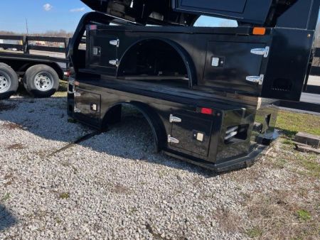 New Load Trail TRUCK BED SKIRTED 8'6 X 97  CTA 56  38  FRAME RAIL WIDTH 2016 & OLDER FORD MODEL TRUCKS Flat Decks