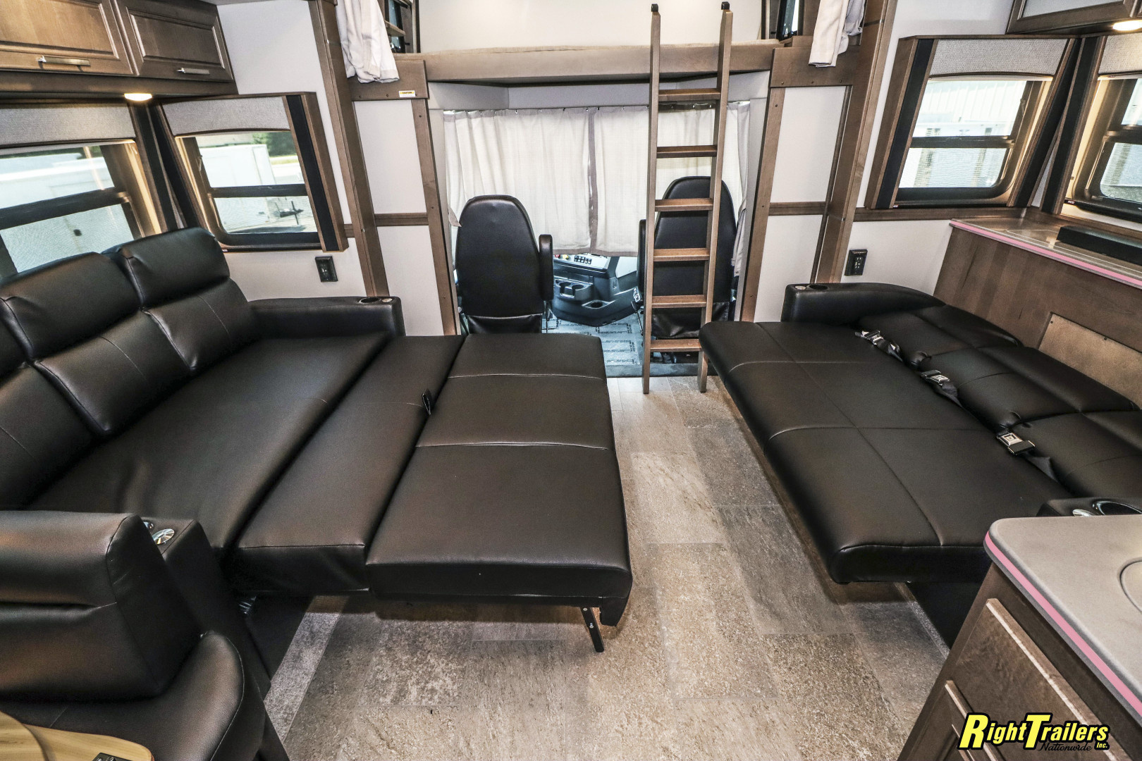 New 2026 Renegade RV Motorhome Renegade 45CME Class C