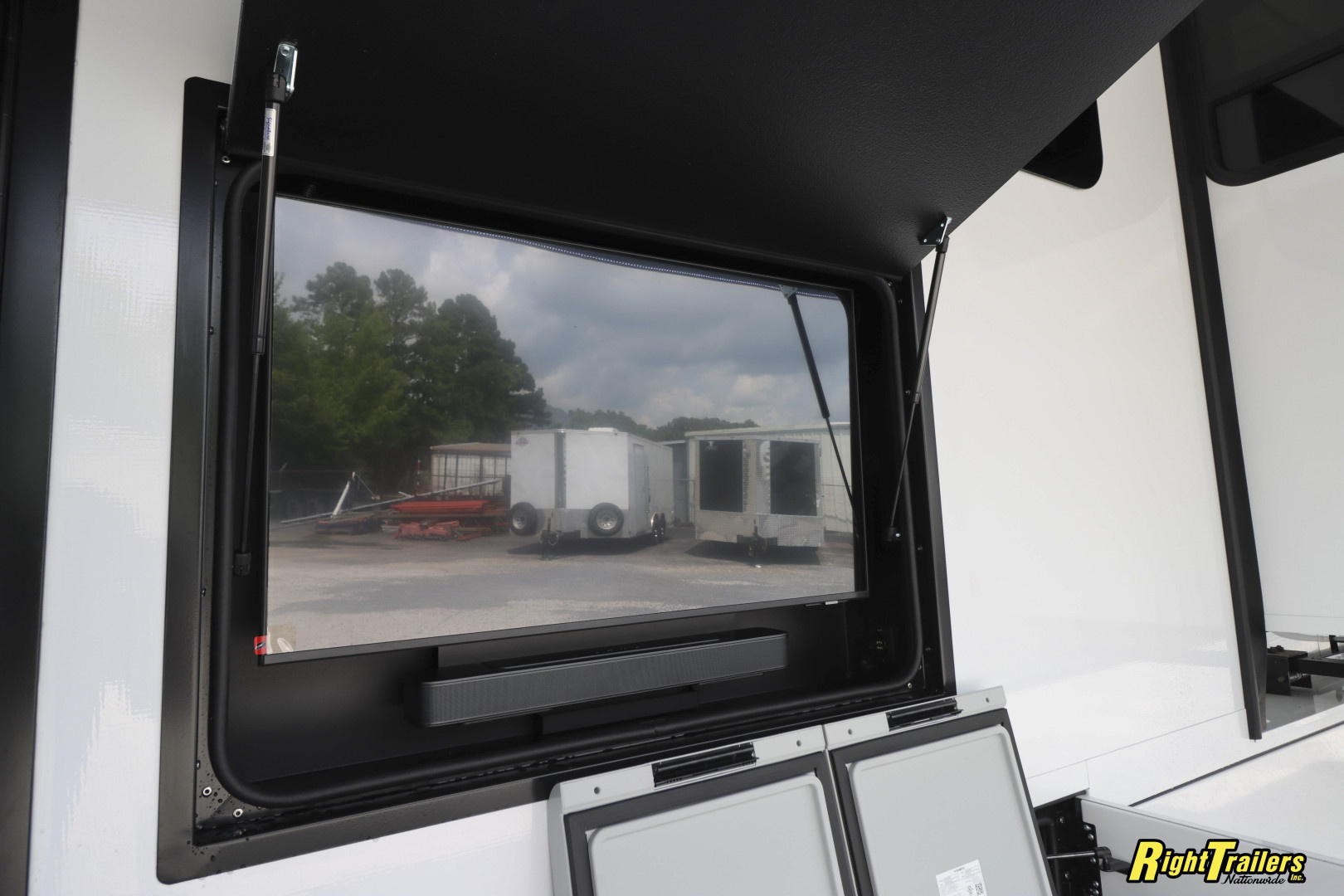 New 2026 Renegade RV Motorhome Renegade 45CME Class C