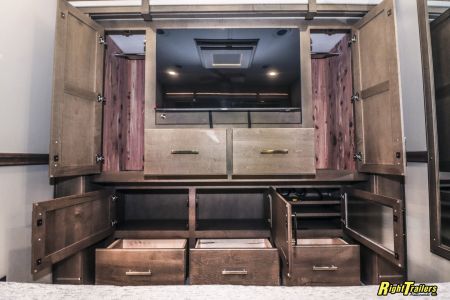 New 2026 Renegade RV Motorhome Renegade 45CME Class C