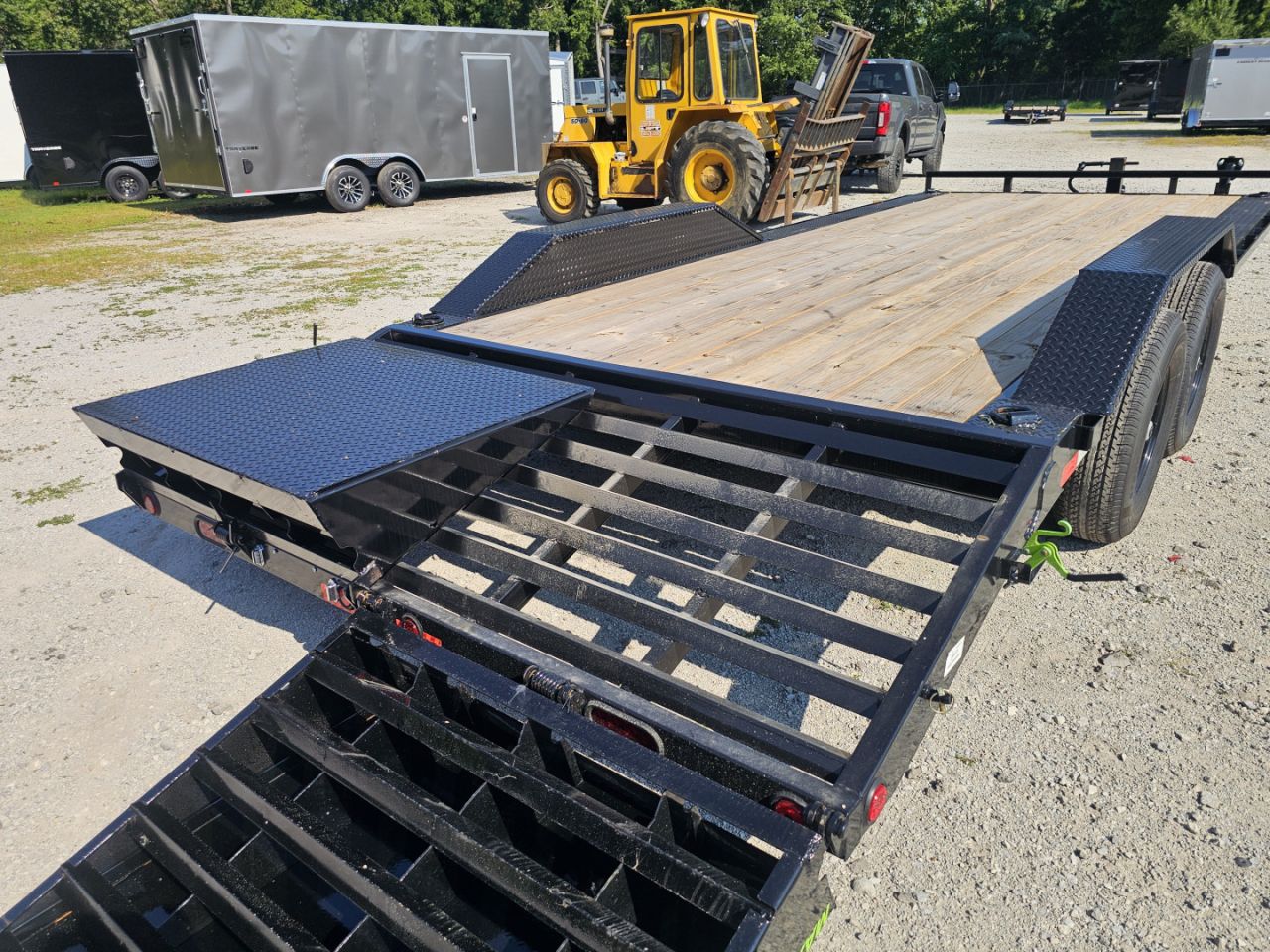 New 2025 Load Trail 102 X 22 14K CAR HAULER MAX RAMPS EQUIPMENT
